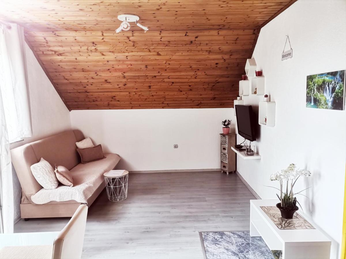 Apartment Dolores 스몰리야나크 외부 사진